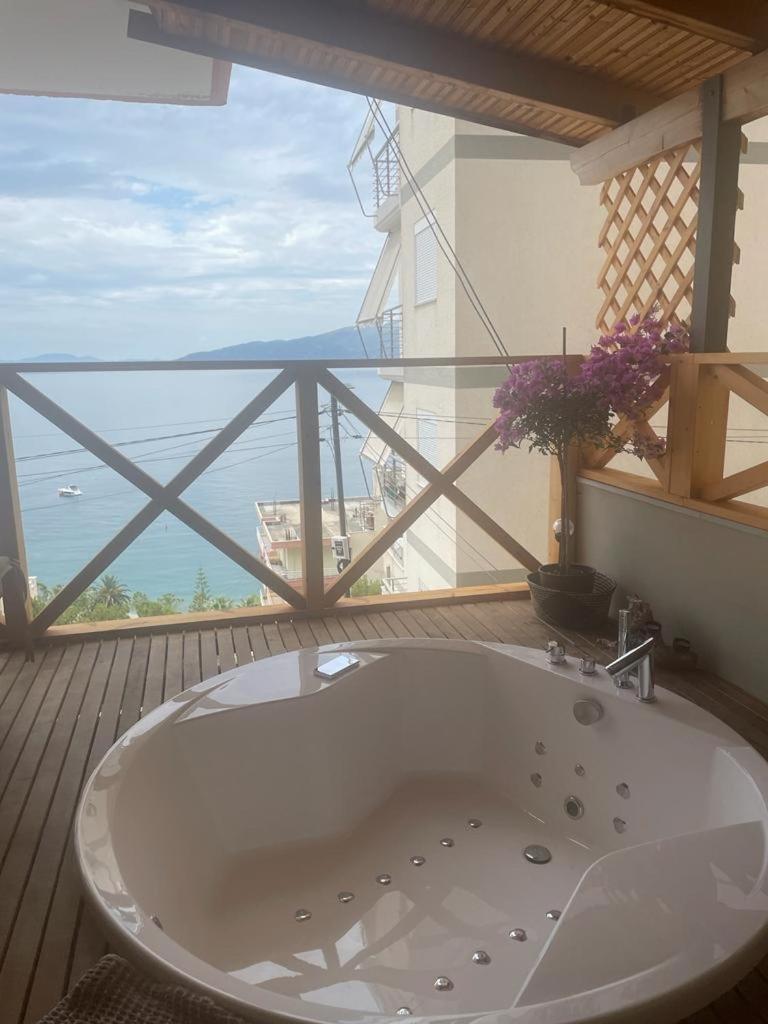 Janko Elite Apartment Sarandë Buitenkant foto